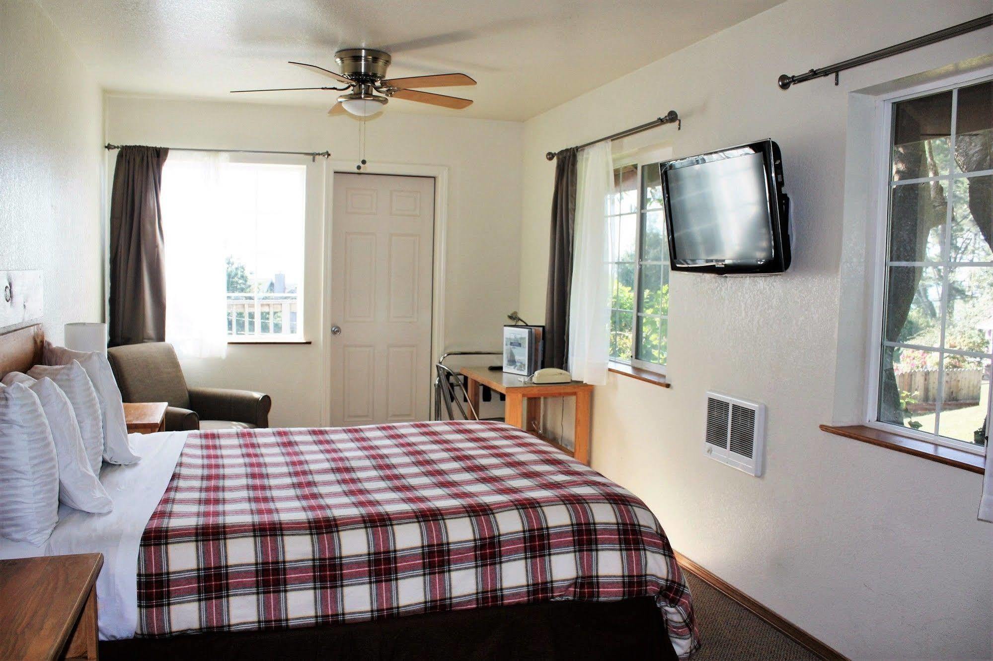 View Crest Lodge Trinidad Esterno foto